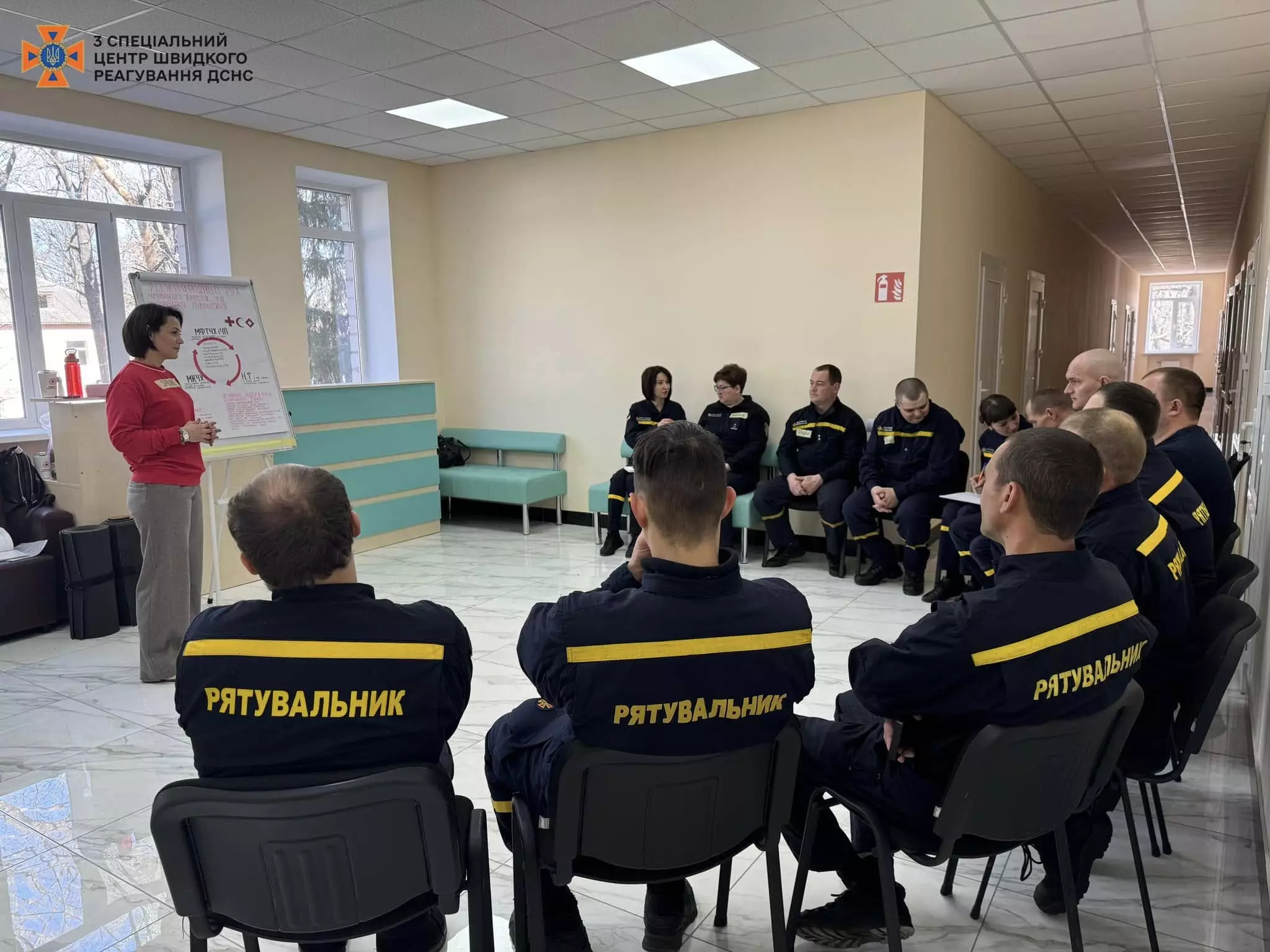 Рятувальники два дні відпрацьовували алгоритм надання домедичної допомоги під керівництвом інструкторів Українського Червоного Хреста