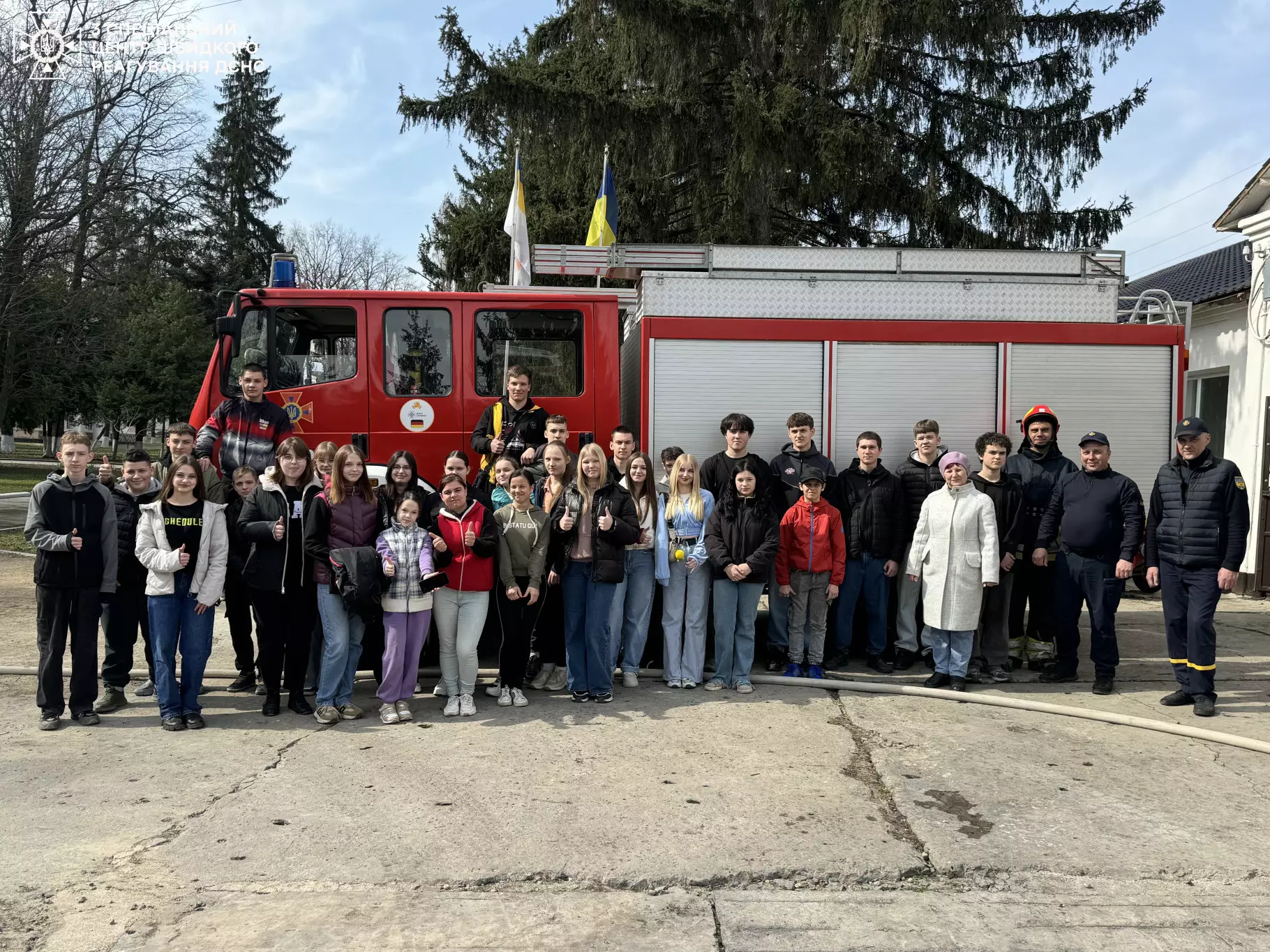 УЧні побували на екскурсії в пожежній чвстині