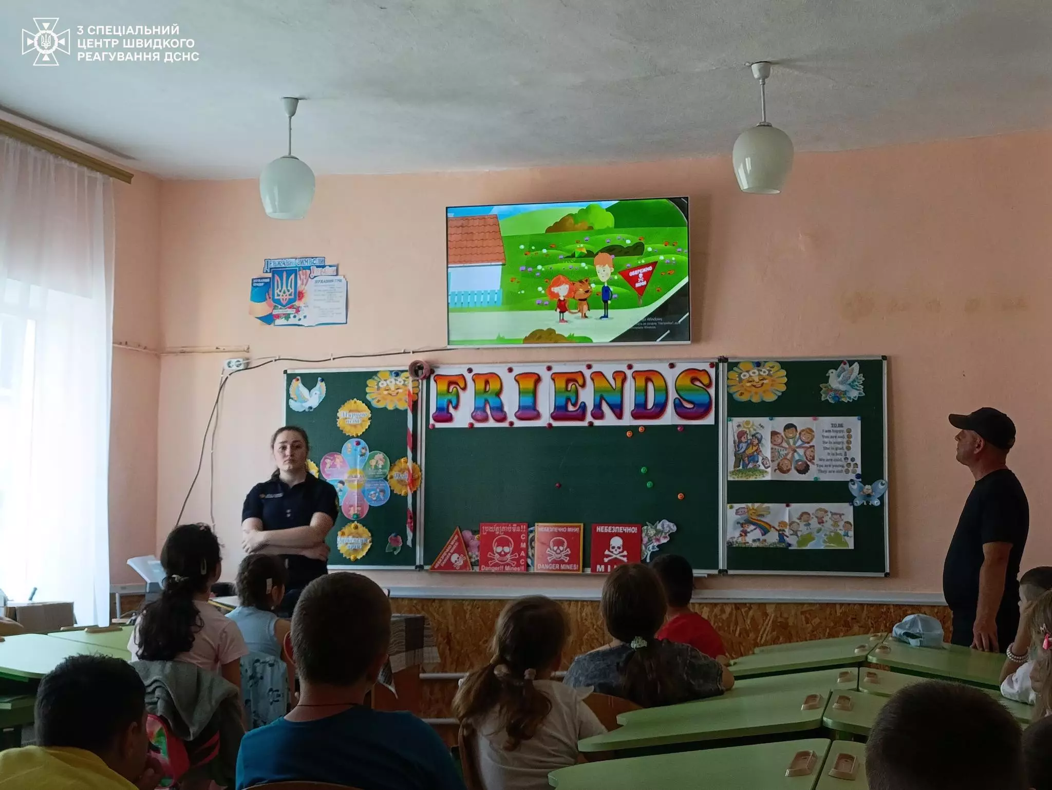 Піротехнікирозповіли правила поведінки під час літніх канікул