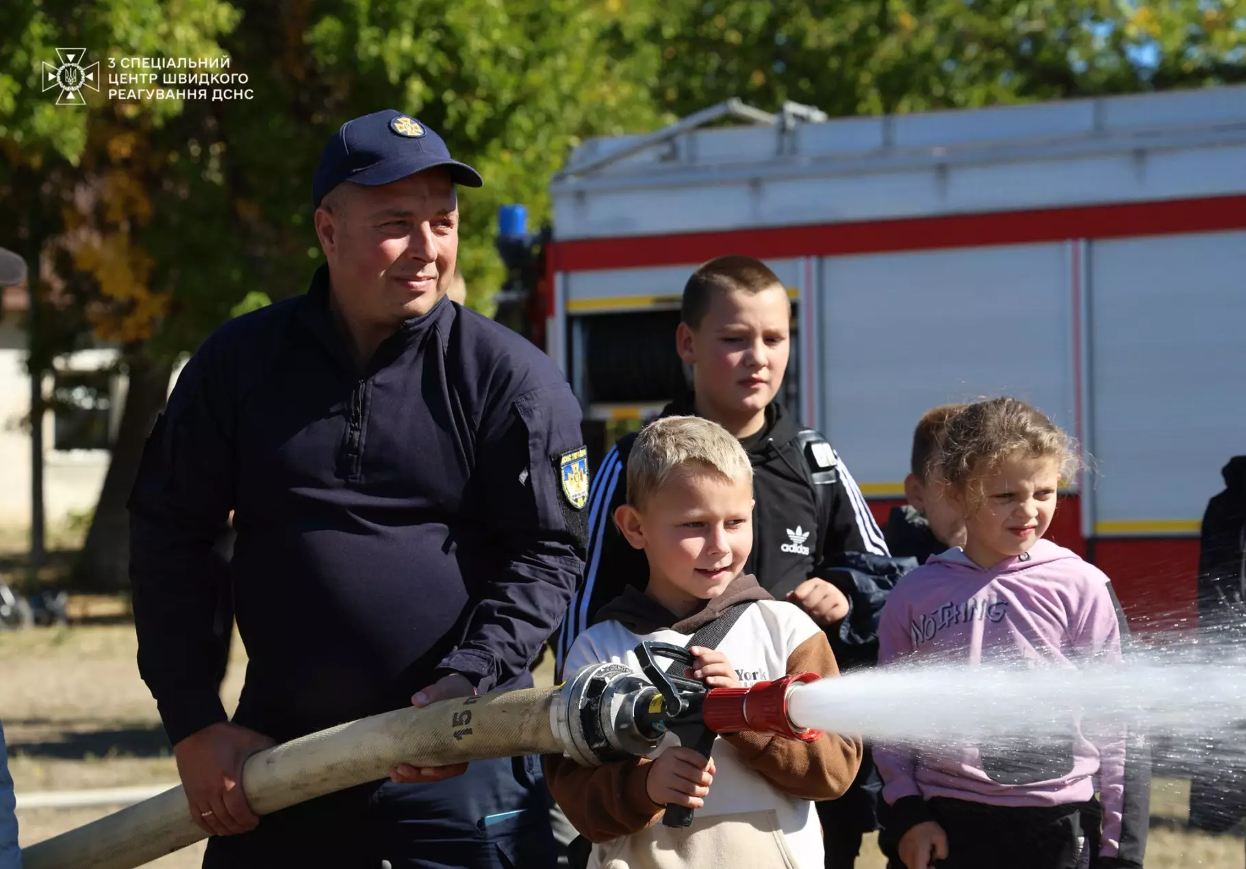 Рятувальники 3 Спеціального центру провели акцію для учнів "Запобігти. Врятувати. Допомогти""