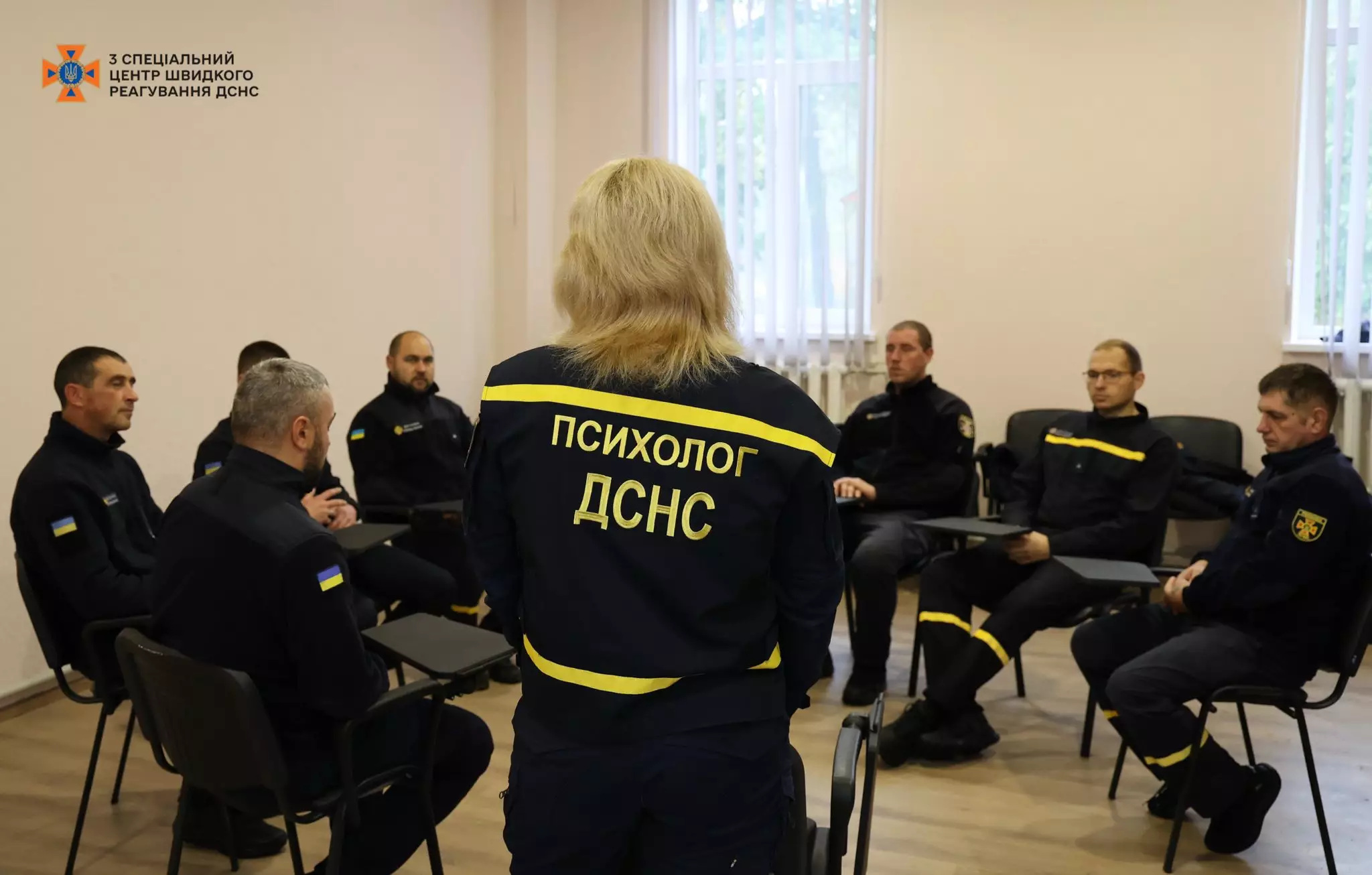 Психологиня 3 Центру зустрілась з піротехніками