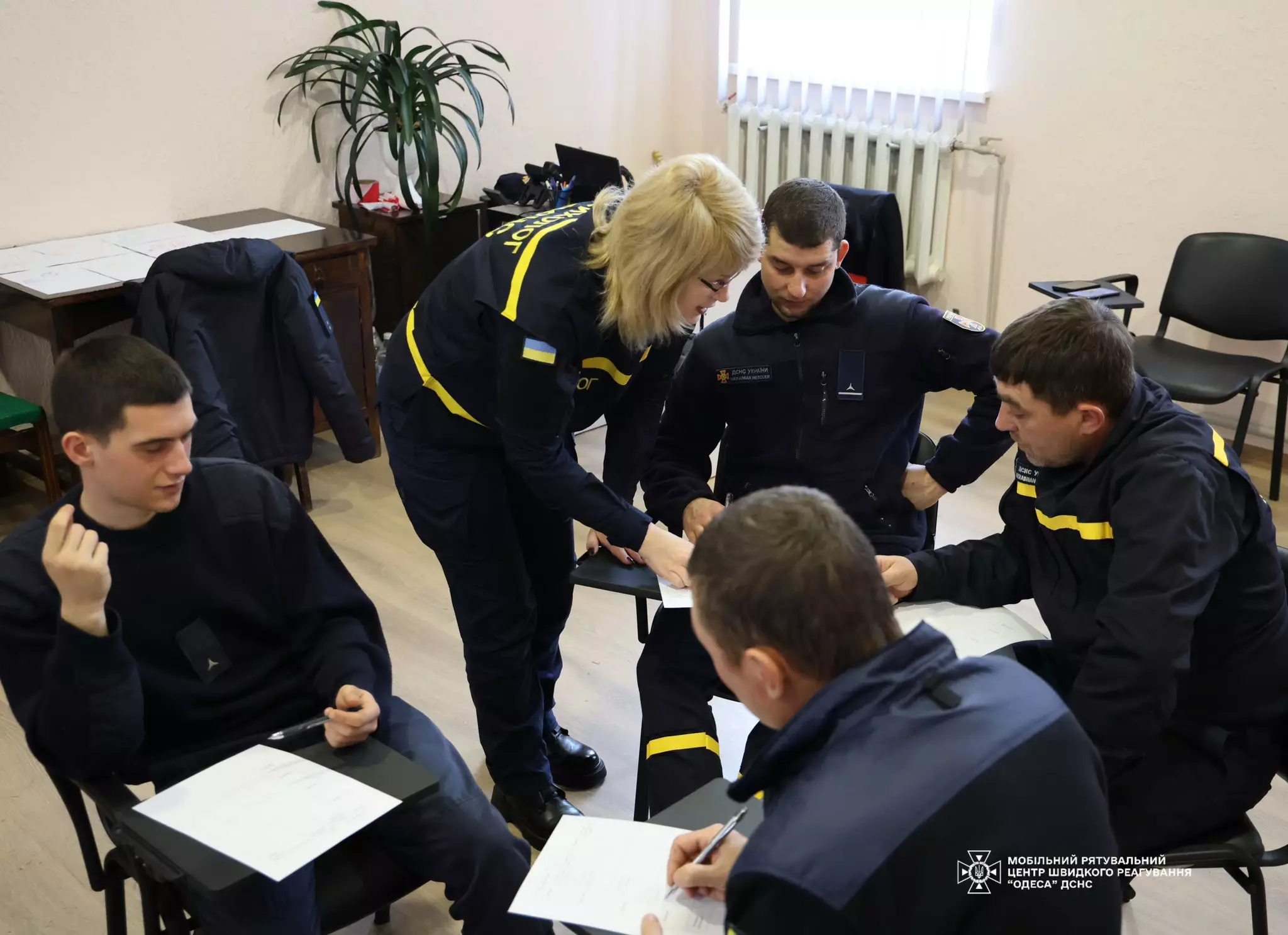 Психологиня зустрілась з піротехніками