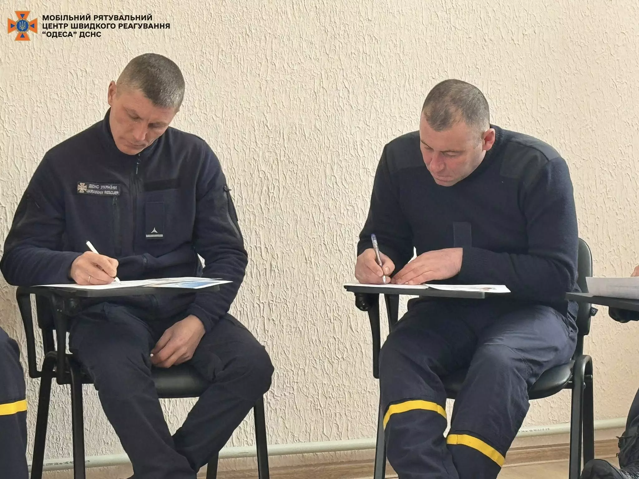 Психологиня зустрілась з піротехніками