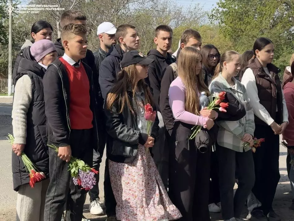 Рятувальники центру вшанували героїв, які виборювали свободу для майбутніх поколінь