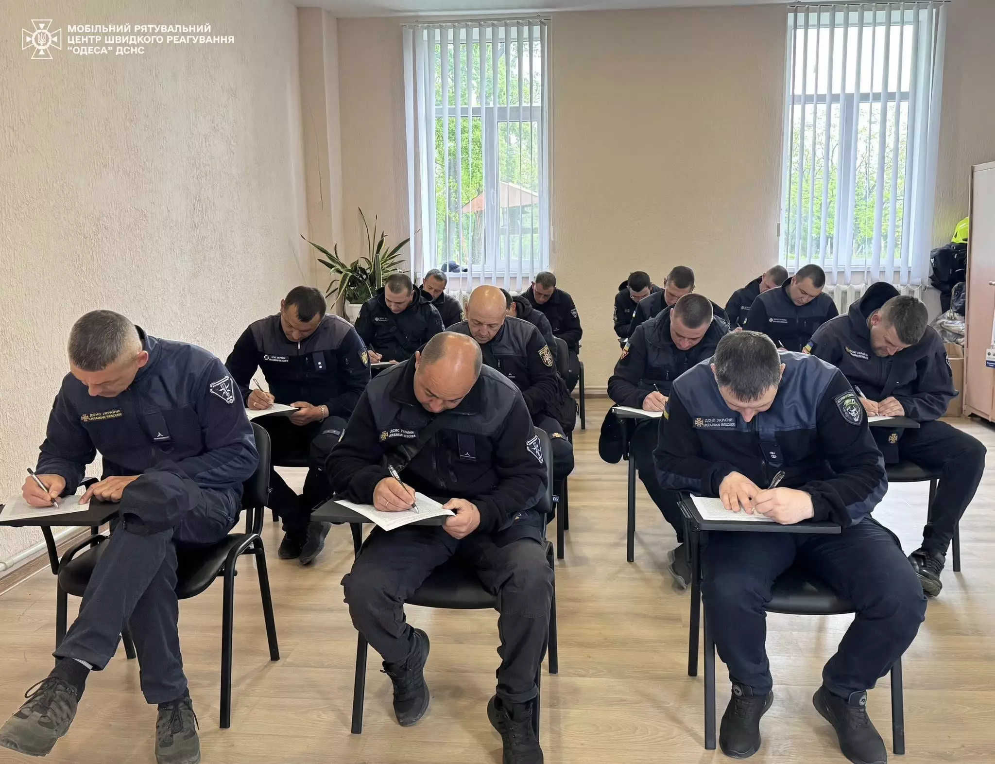 Психологиня зустрілася з піротехніками