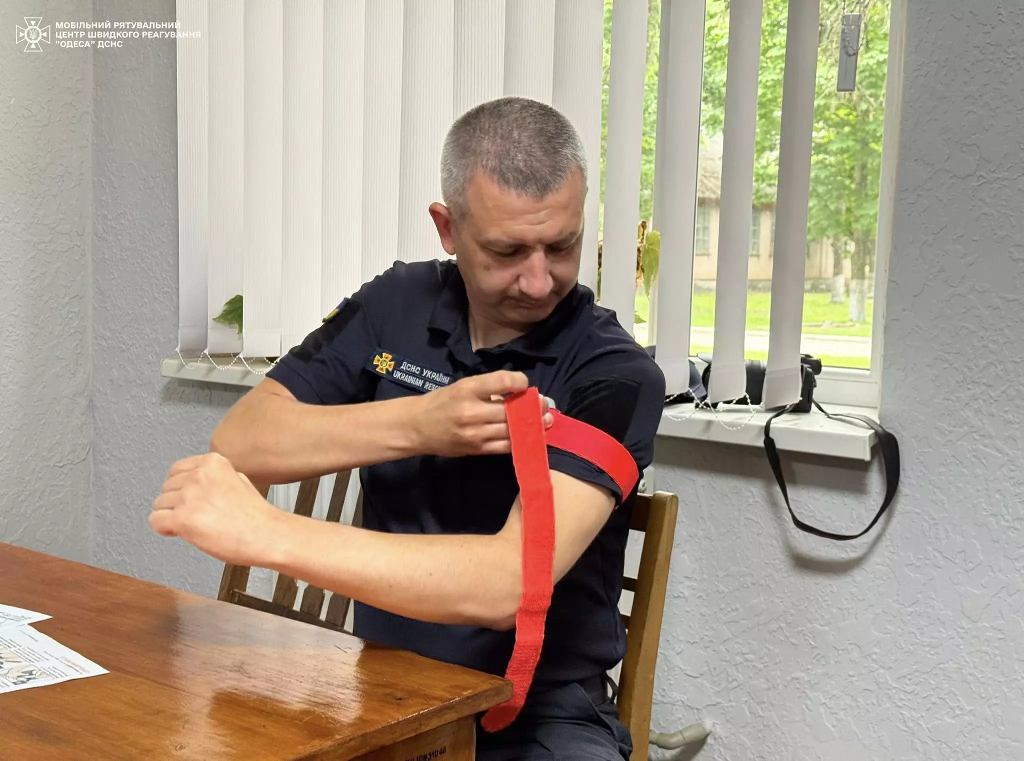 Заняття для рятувальників центру з домедичної підготовки