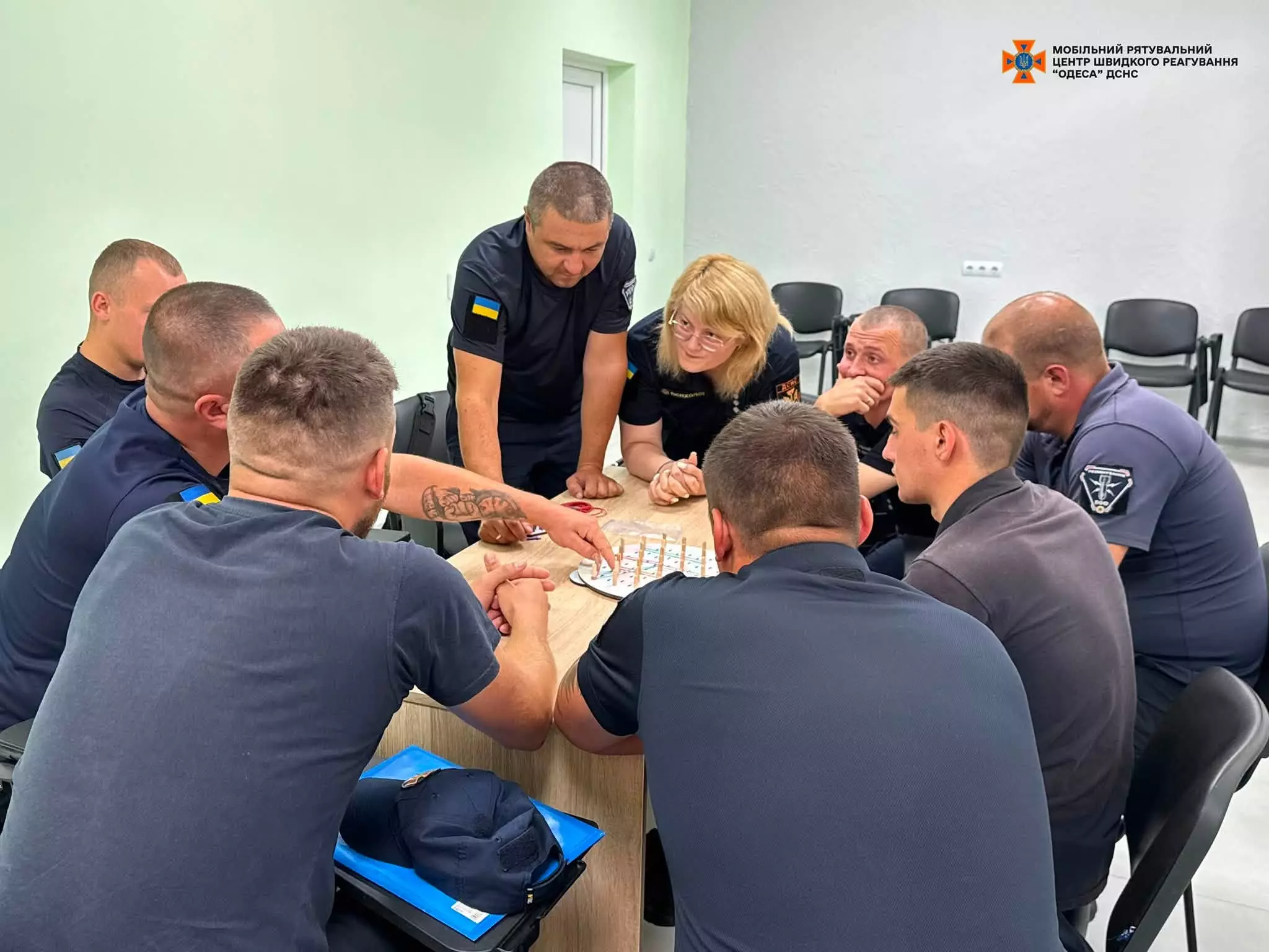 Психологиня провела практичне заняття для саперів із використанням нейропсихологічних та сенсомоторних вправ