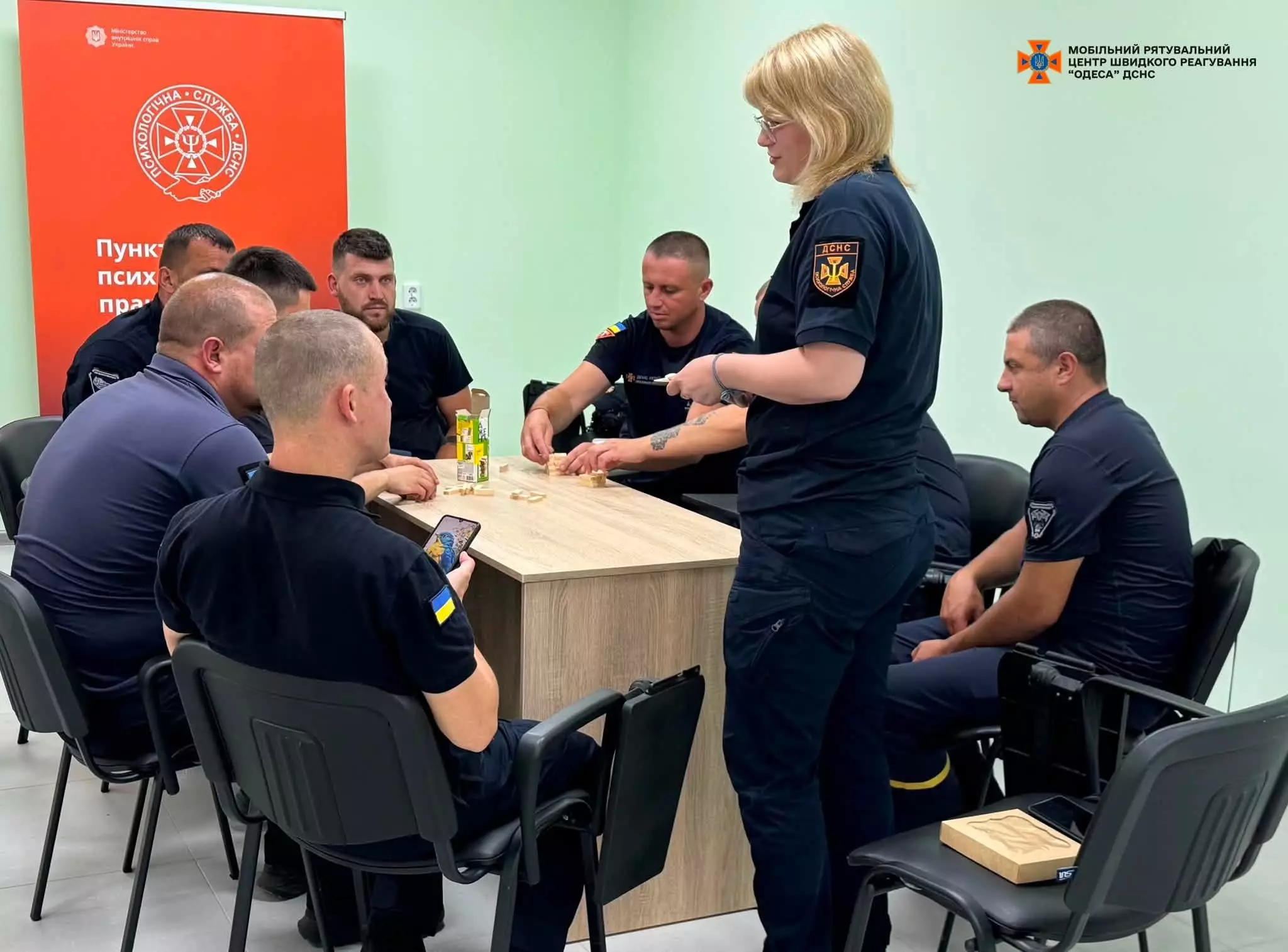 Психологиня провела практичне заняття для саперів із використанням нейропсихологічних та сенсомоторних вправ